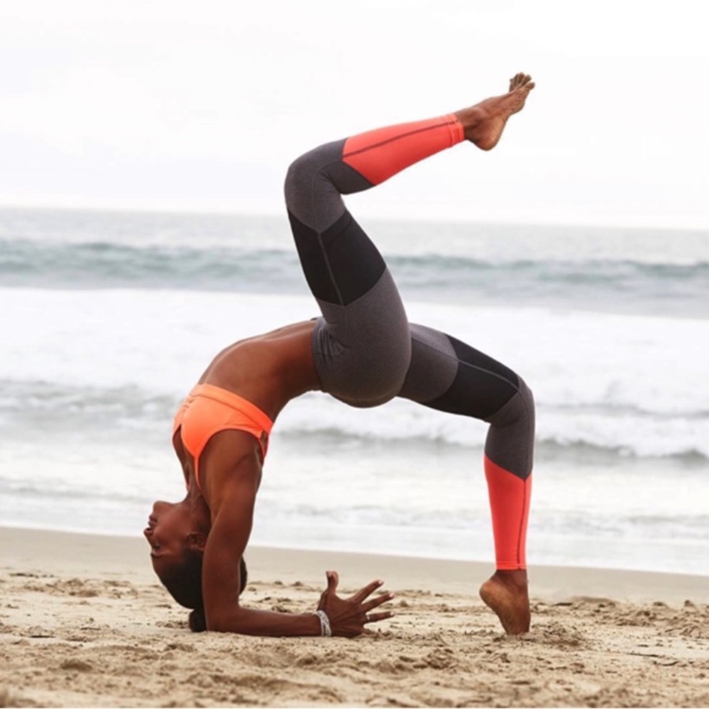 Alo yoga Sheila legging black/stormy/volcano